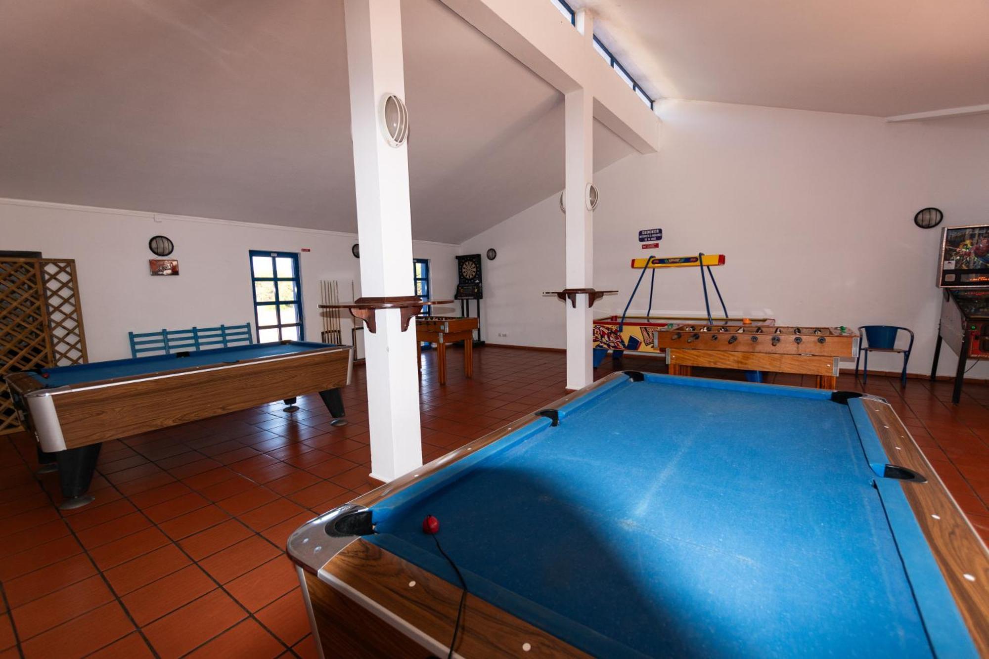 Hotel Parque De Campismo Orbitur Sitava Milfontes à Malhadinhas Extérieur photo