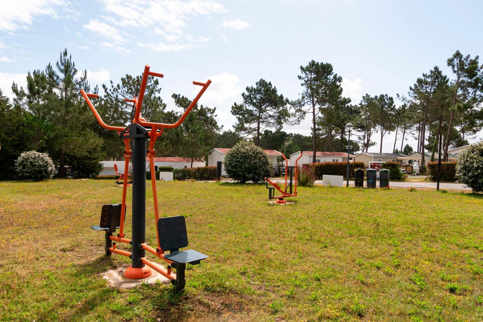 Hotel Parque De Campismo Orbitur Sitava Milfontes à Malhadinhas Extérieur photo