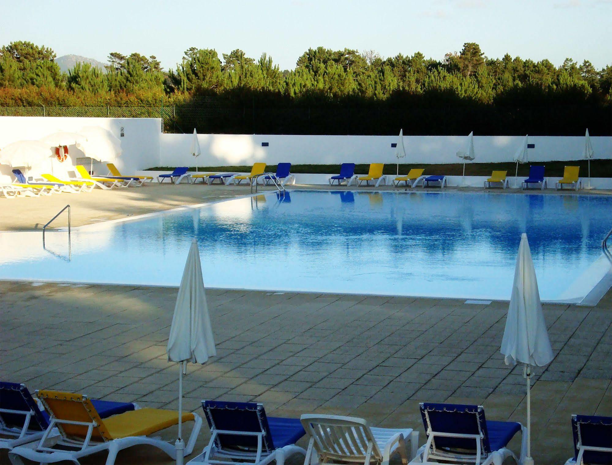 Hotel Parque De Campismo Orbitur Sitava Milfontes à Malhadinhas Extérieur photo