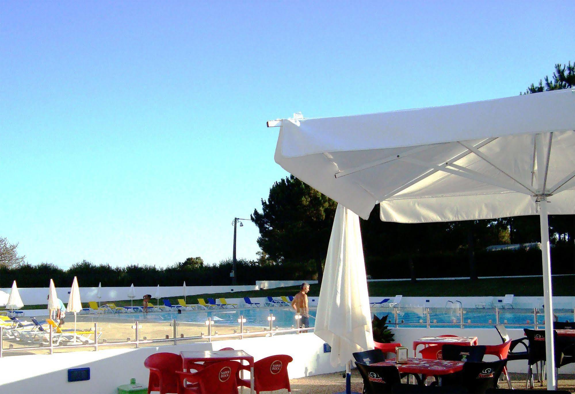 Hotel Parque De Campismo Orbitur Sitava Milfontes à Malhadinhas Extérieur photo